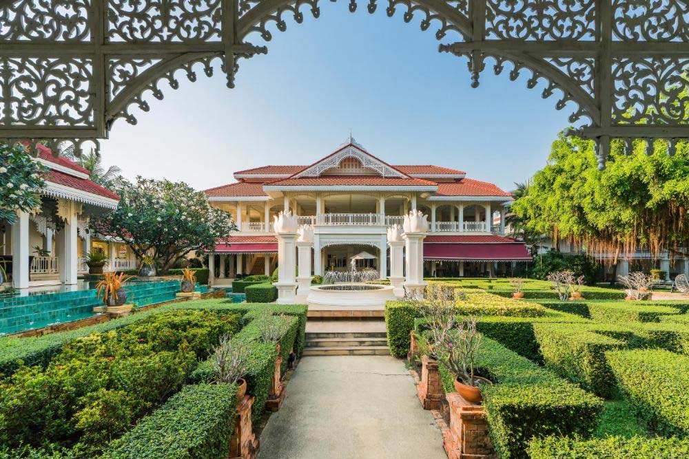 Wora Bura Hua Hin Resort & Spa 5*