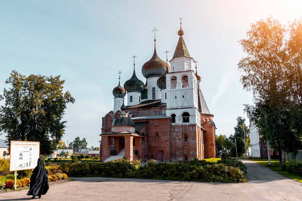 Церковные праздники в апреле