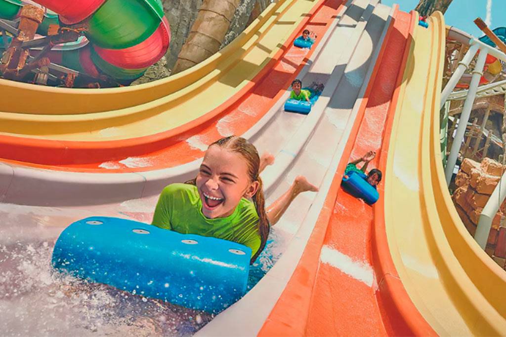 Аквапарк Yas Waterworld