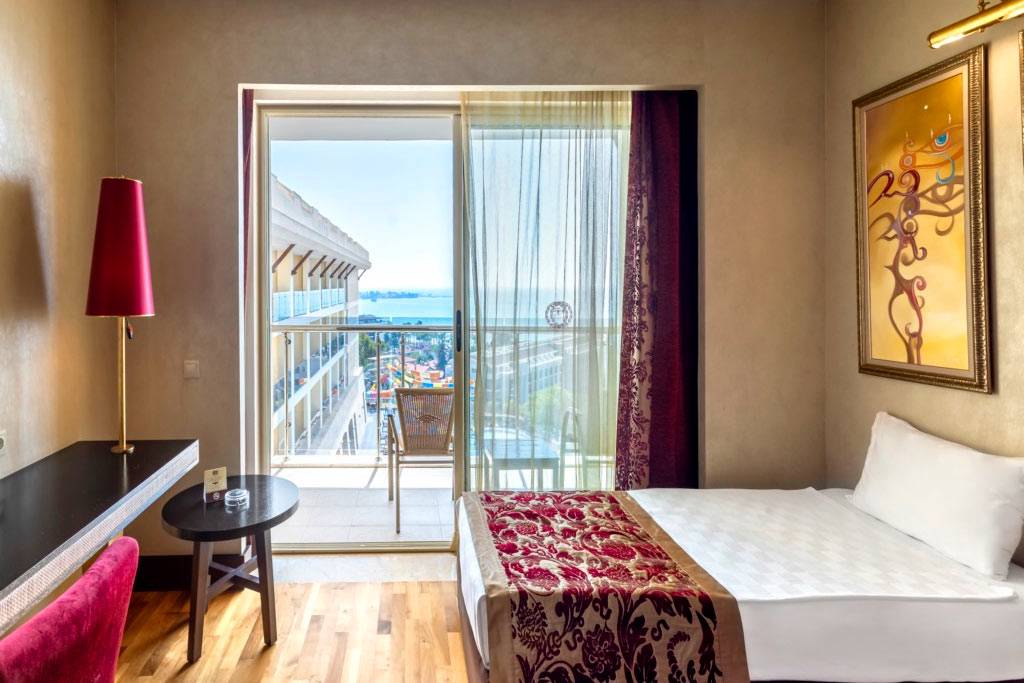 Horus Paradise Luxury Resort