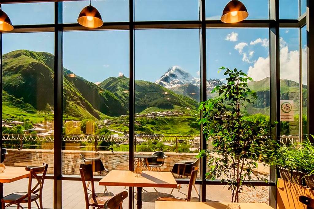 Porta Caucasia Kazbegi