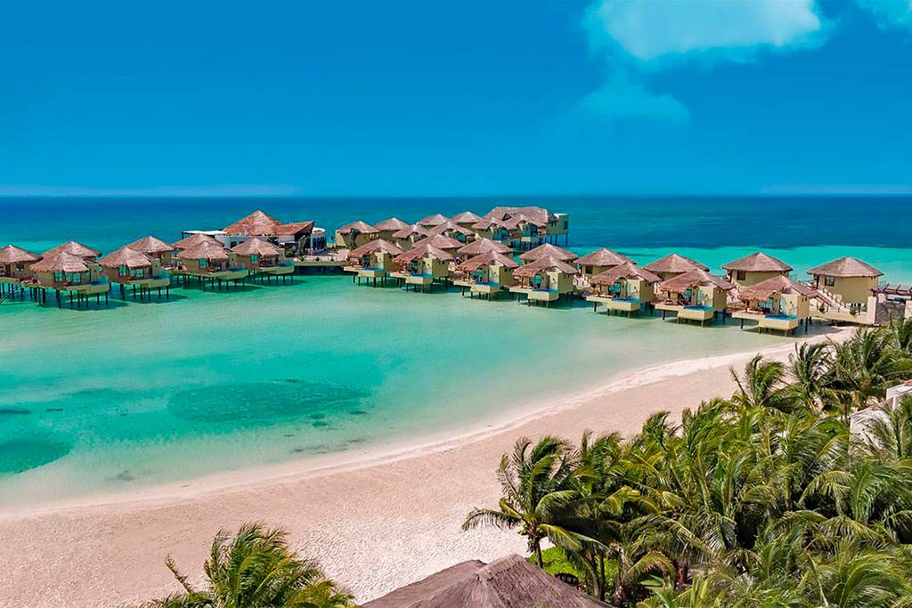 Palafitos Overwater Bungalows 5* Palafitos Overwater Bungalows 5*
