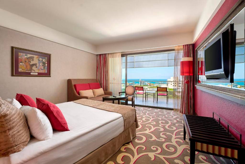 Cornelia Diamond Golf Resort & Spa