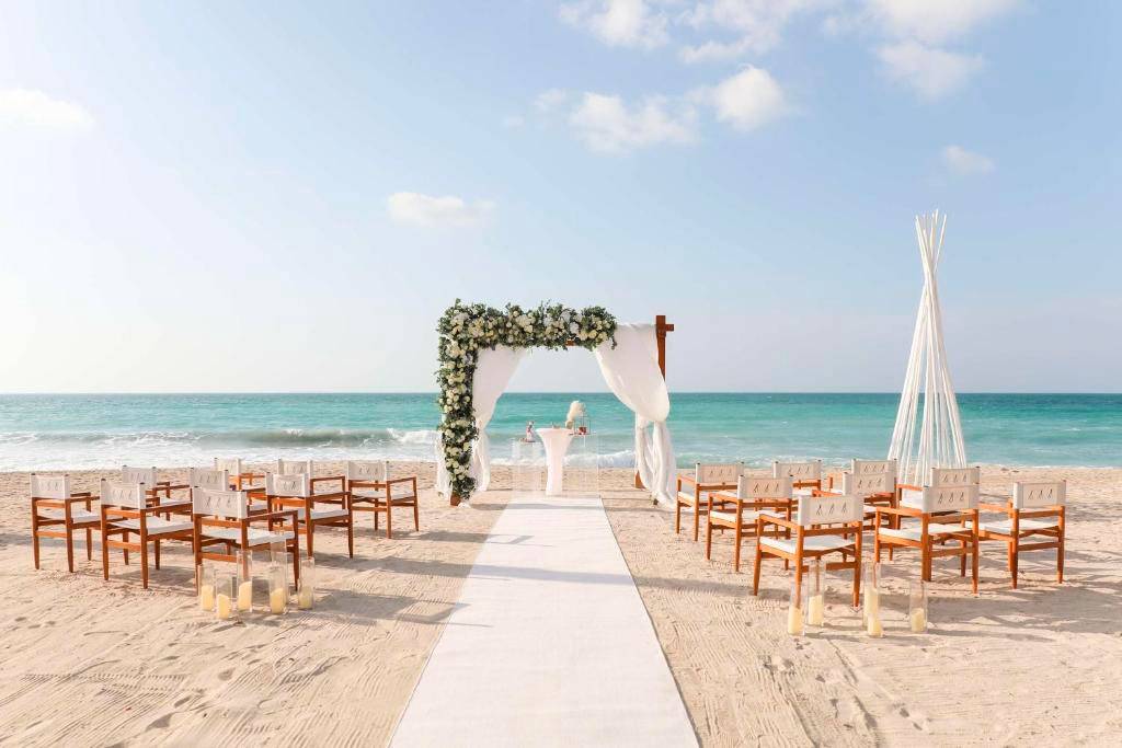 Nikki Beach Resort & SPA 5*, Дубай