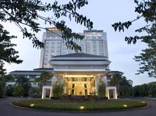 Фото отеля Hotel Santika Premiere Slipi