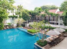 Фото отеля Woodlands Suites Serviced Resideces
