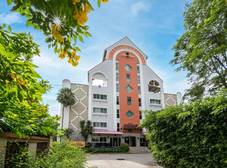 Фото отеля Bella Villa Serviced Apartment