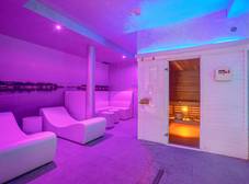 Фото отеля Ferretti Beach