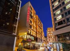 Фото отеля Ramada by Wyndham Istanbul Pera