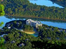 Фото отеля Dalat Edensee Lake Resort & Spa
