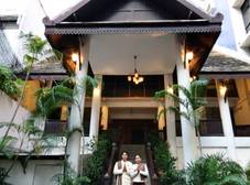 Фото отеля The Tarntawan Hotel Surawong Bangkok