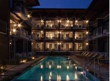 Фото отеля La Lune Beach Resort