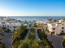 Фото отеля Continental Plaza Beach Resort