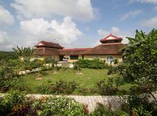 Фото отеля Hue Riverside Boutique Resort & Spa
