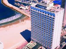 Фото отеля Crowne Plaza Tel Aviv Beach