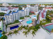 Фото отеля Aquamarina Beach