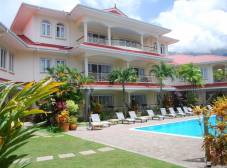 Фото отеля Marie Laure Suites Apt