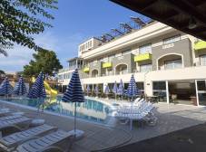 Фото отеля Rich Melissa Hotel