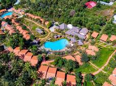 Фото отеля Hillside Village Resort