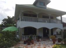 Фото отеля Le Relax Self Catering Apartment