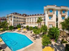 Фото отеля L'Oceanica Beach Resort Hotel