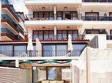 Фото отеля Nur Beach Hotel