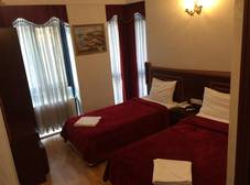 Фото отеля Red White Hotel