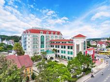 Фото отеля La Sapinette Hotel