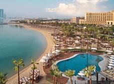 Фото отеля InterContinental Doha Beach & Spa, an IHG Hotel