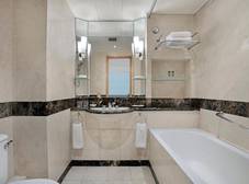 Фото отеля Harbour Plaza Resort City