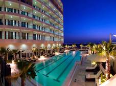 Фото отеля Staybridge Suites Abu Dhabi Yas Island