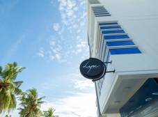 Фото отеля The White Harp Beach Hotel