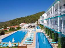 Фото отеля Ramada by Wyndham Fethiye Oludeniz