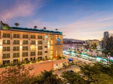 Фото отеля Best Western Patong Beach
