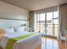 Фото отеля Best Western Patong Beach