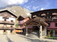 Фото отеля Apartments Bucaneve