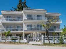 Фото отеля Georgalas Rest Apartments