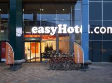 Фото отеля easyHotel Amsterdam Arena Boulevard