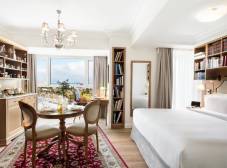 Фото отеля Legacy Gastro Suites
