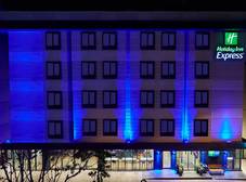Фото отеля Holiday Inn Express Istanbul - Atakoy Metro