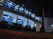Фото отеля Dalawella Beach Resort