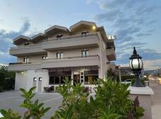 Фото отеля Hotel Holiday
