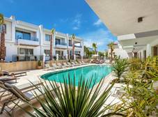 Фото отеля Pefki Deluxe Residences Adults Only 16+