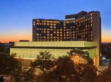 Фото отеля Renaissance Beijing Wangfujing Hotel