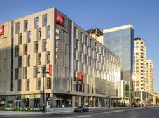 Фото отеля ibis Baku City
