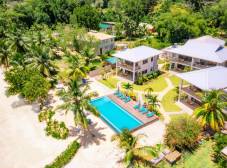 Фото отеля Pineapple Beach Villas