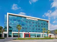 Фото отеля Radisson RED Dubai Silicon Oasis