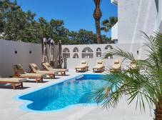 Фото отеля Lotus Rise Hotel Adults Only