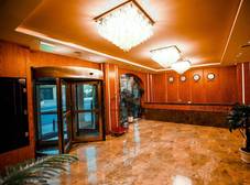 Фото отеля Regal Inn Badamdar Hotel