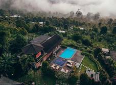 Фото отеля Munduk Menir Villas